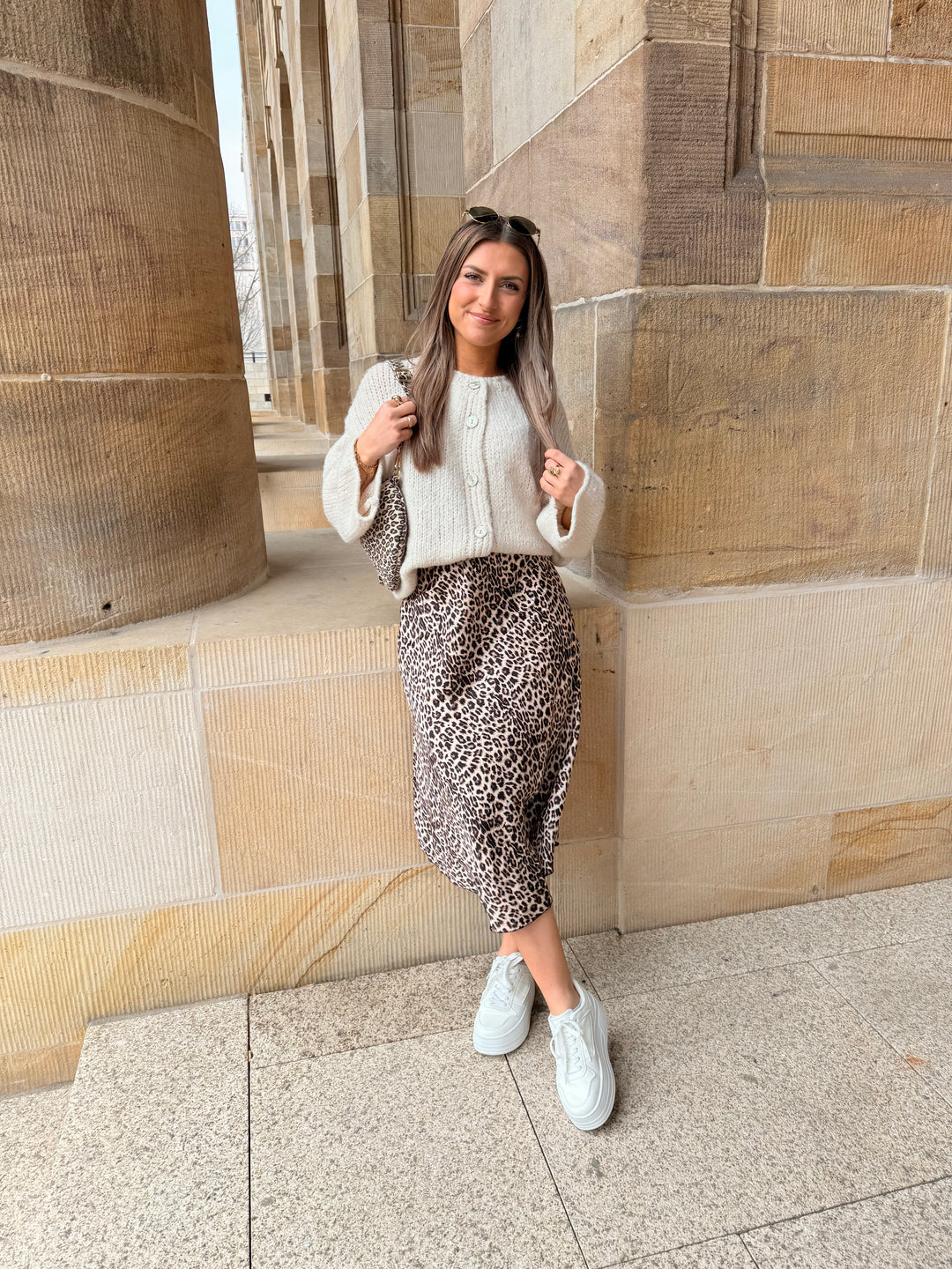 Satinrock mit Leoprint Lina