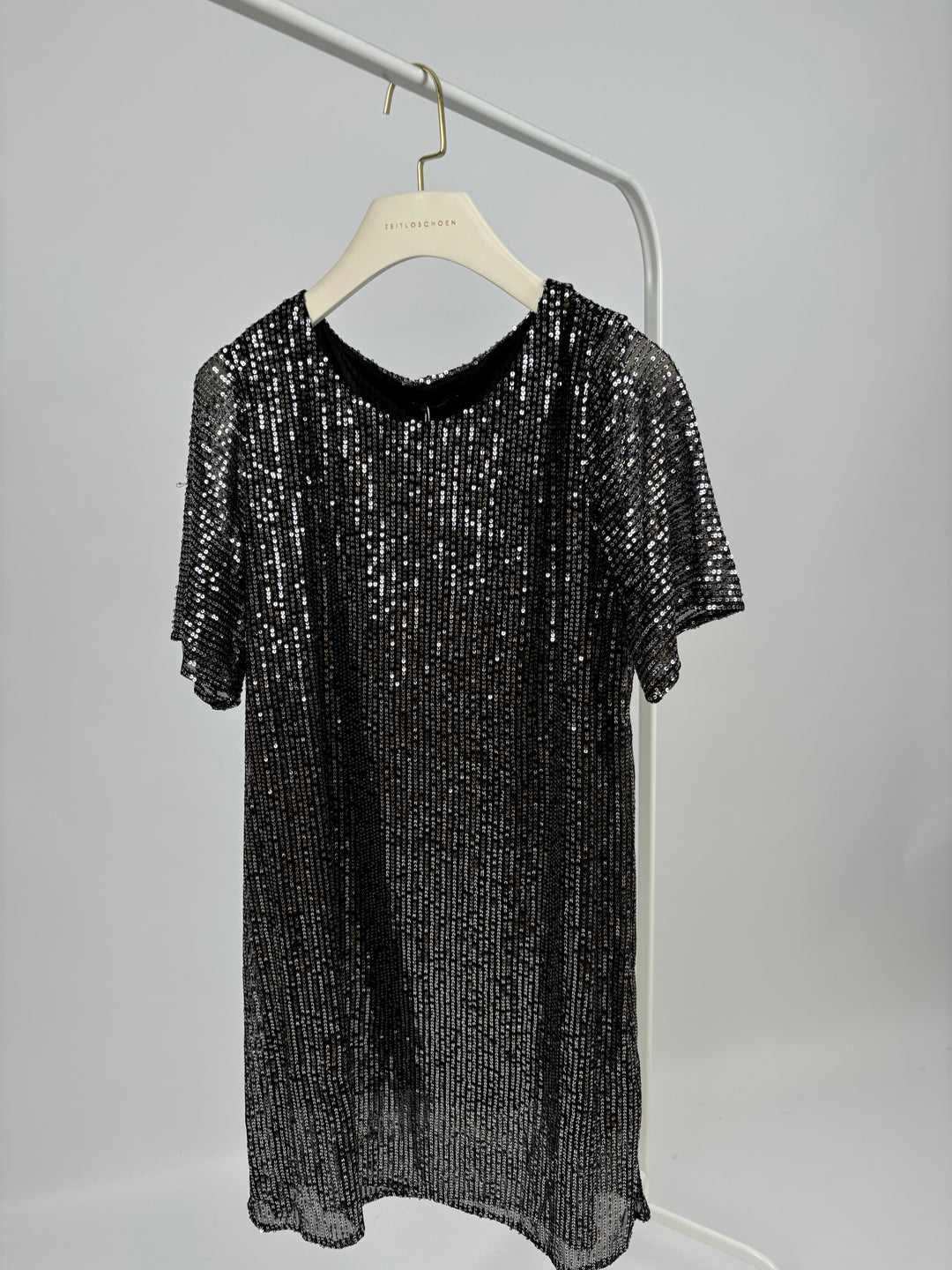 T-SHIRTKLEID MIT PAILETTEN SHINE BRIGHT GR. M (EINZELTEIL)