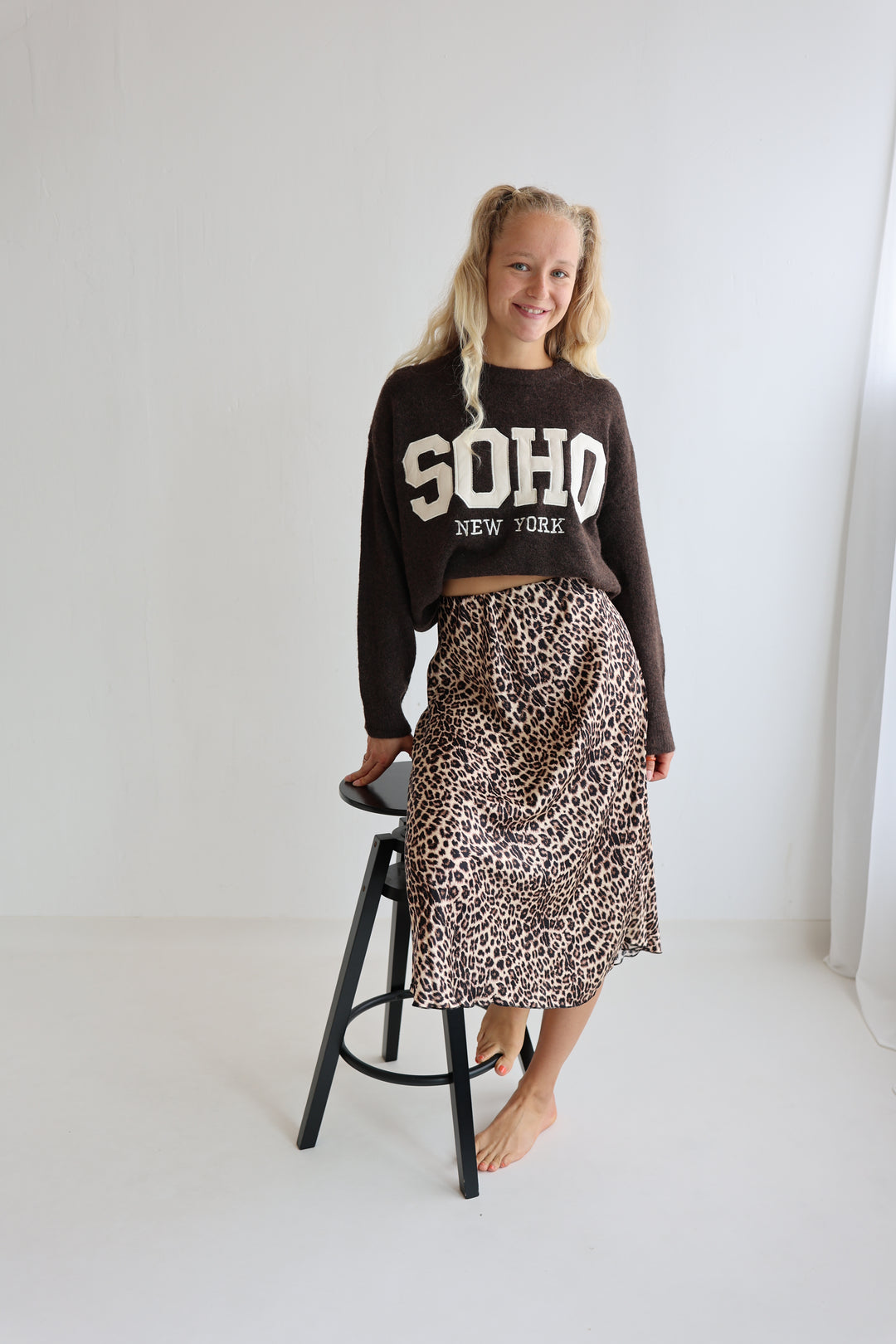 Satinrock mit Leoprint Lina