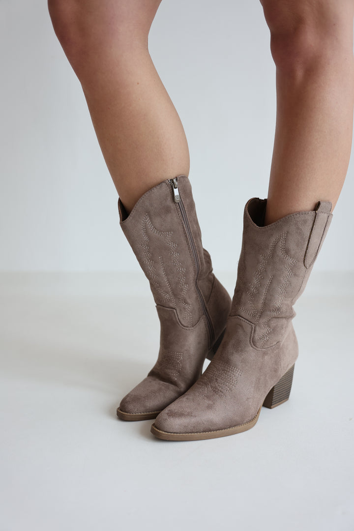 Desert Cowboy Boots