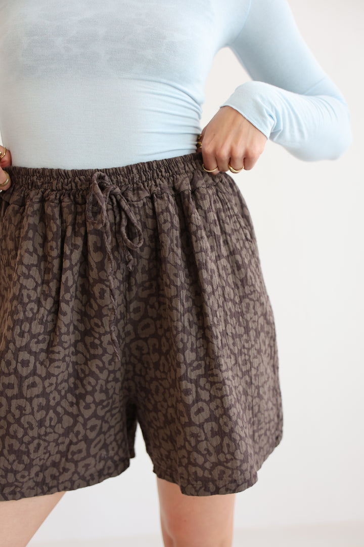 Musselinshorts Timeless Leopard