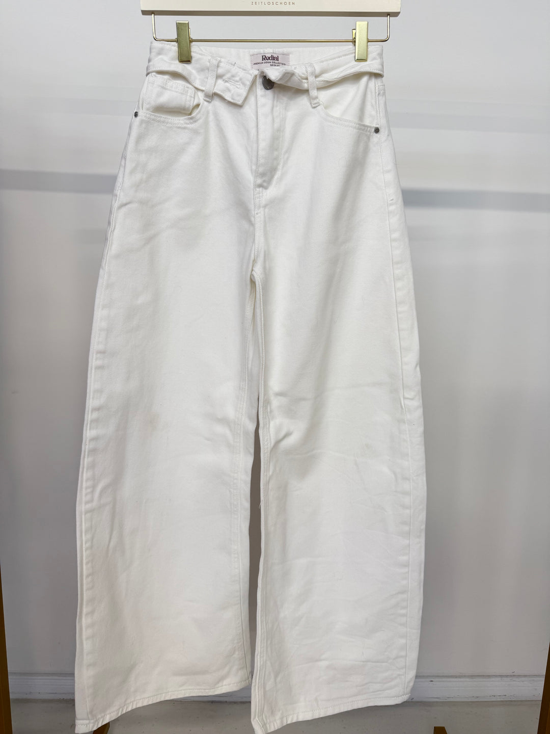 WHITE BARREL WAISTBAND JEANS GR.34/XS (B-WARE)