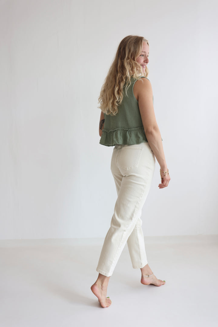 Cream Fit Mom Jeans