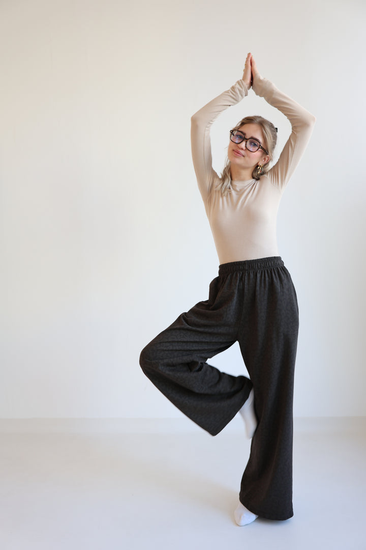 Jersey Jogger Pants mit Leoprint Nuna