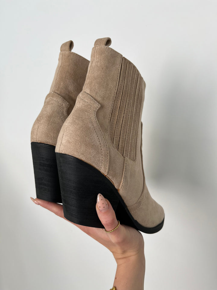 WESTERN STIEFELETTE MIT BLOCKABSATZ VEGAS BEIGE GR. 38 (B-WARE)
