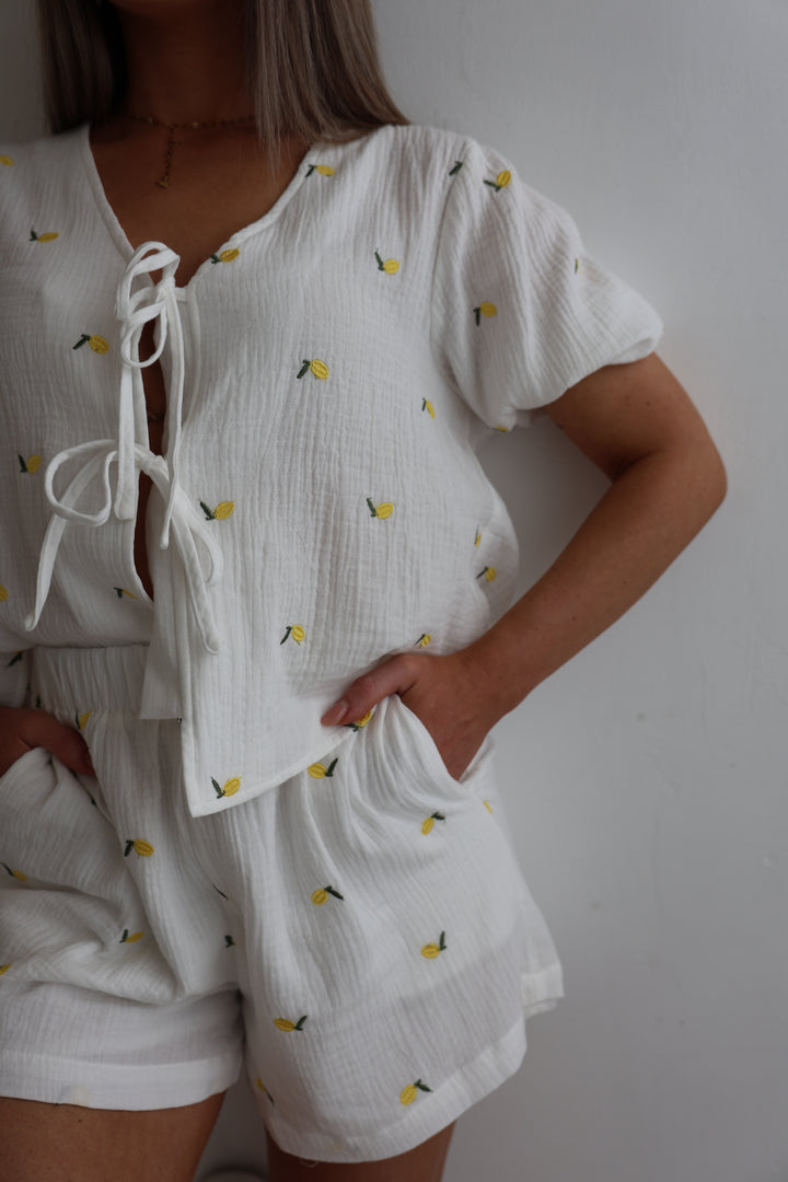 Kurzer Musselinbolero Little Lemon