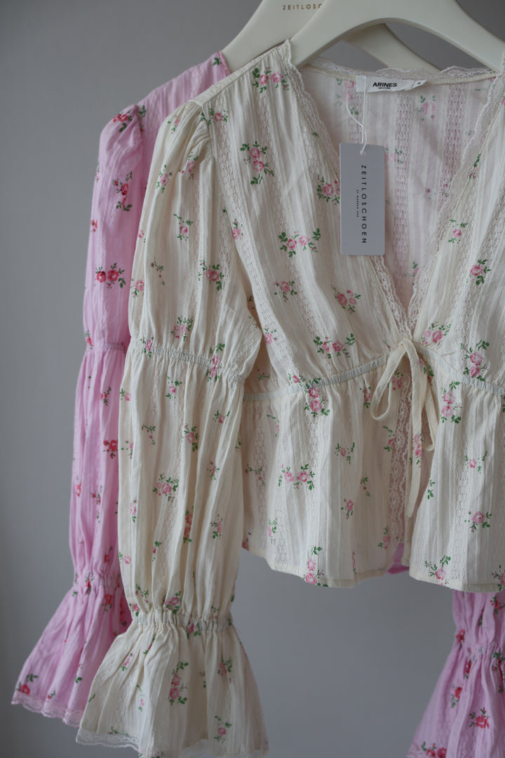 Schößchenbluse zum Schnüren Cute Roses