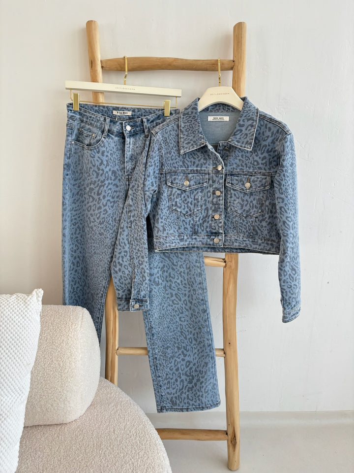 Straight Fit Jeans mit Leoprint Bella