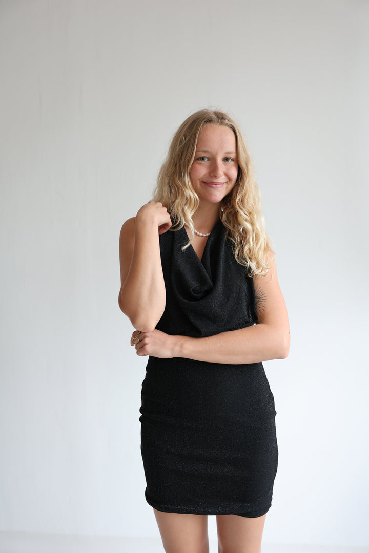 Kleid mit Wasserfallausschnitt Savannah