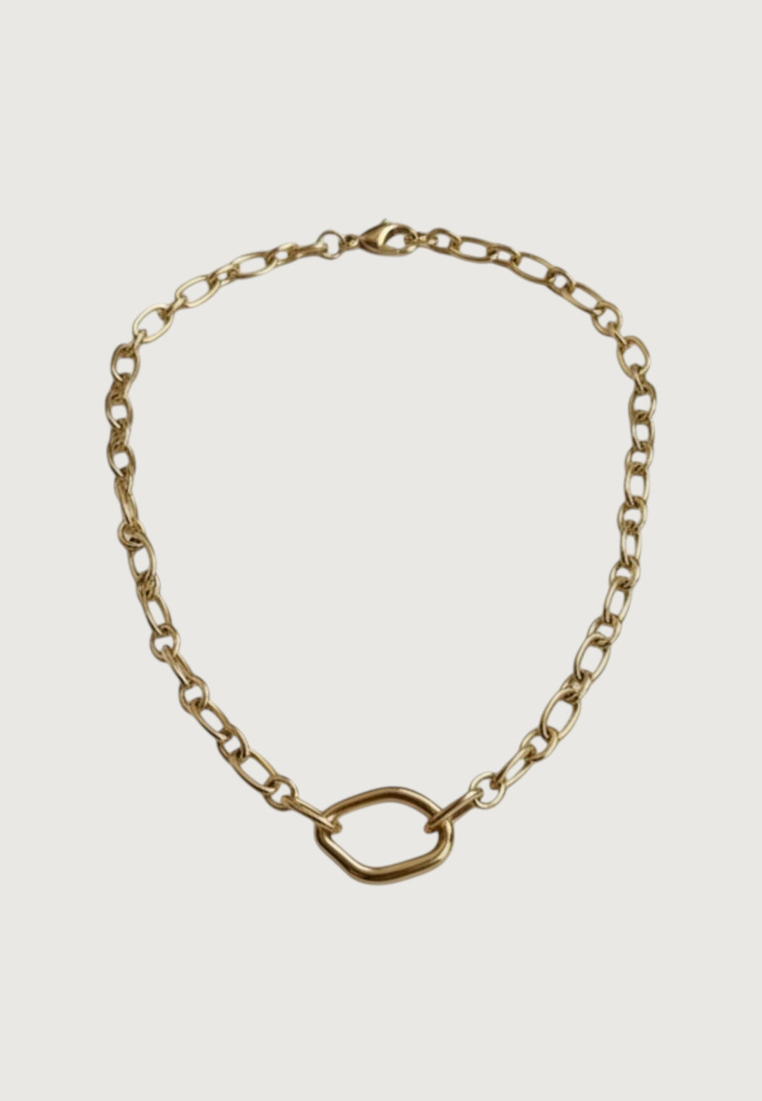Elegant Oval Necklace