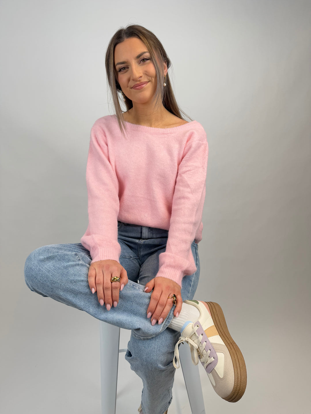 Pullover Cozy Bow Time