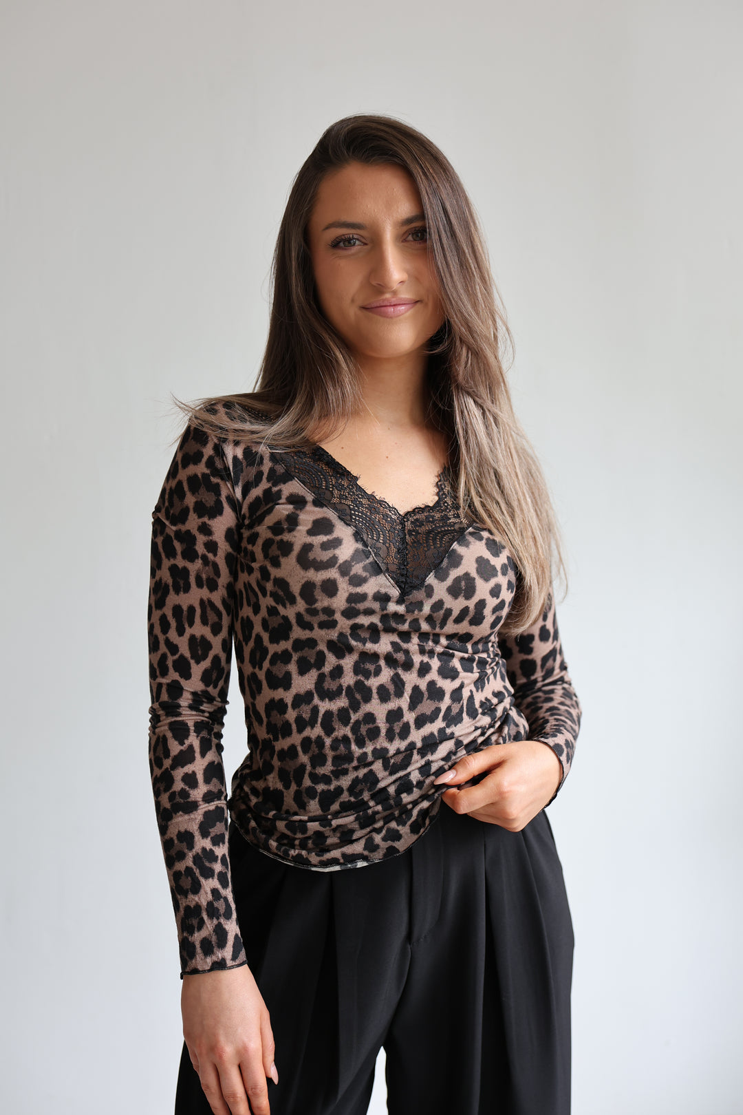 Cashmere Longsleeve Mesh Lace