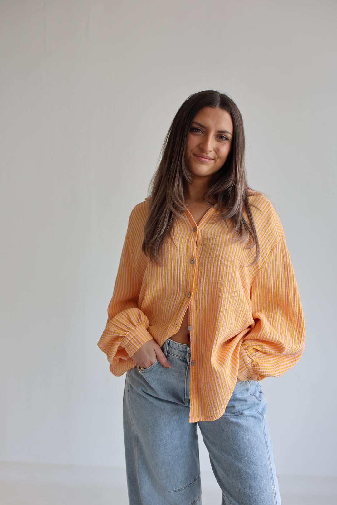 Kurzes Blusenhemd aus Musselin Wide Stripes