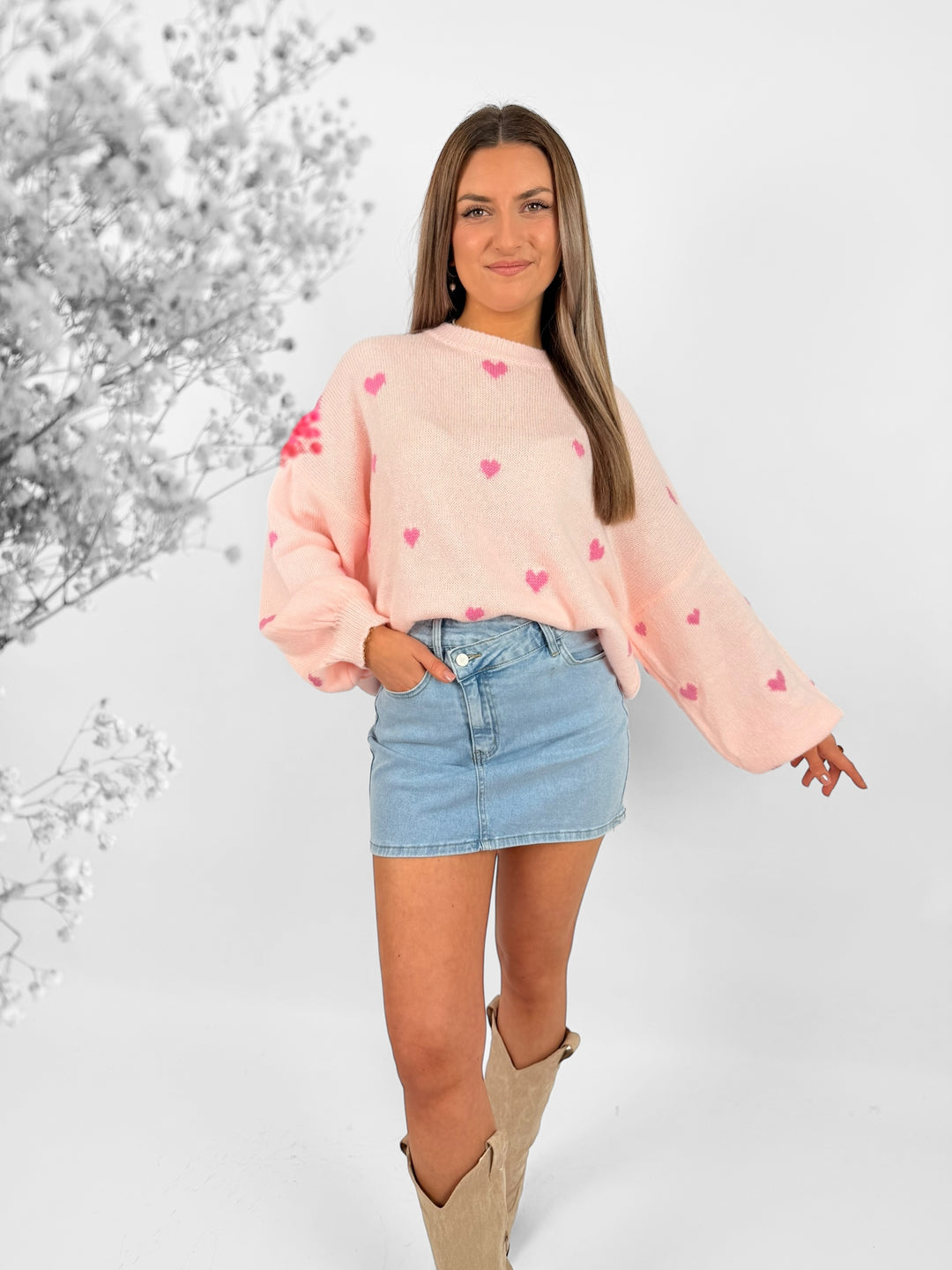 Pullover Full of Hearts