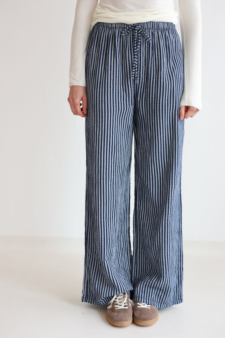 Lange Musselinhose mit Streifen Little Lines