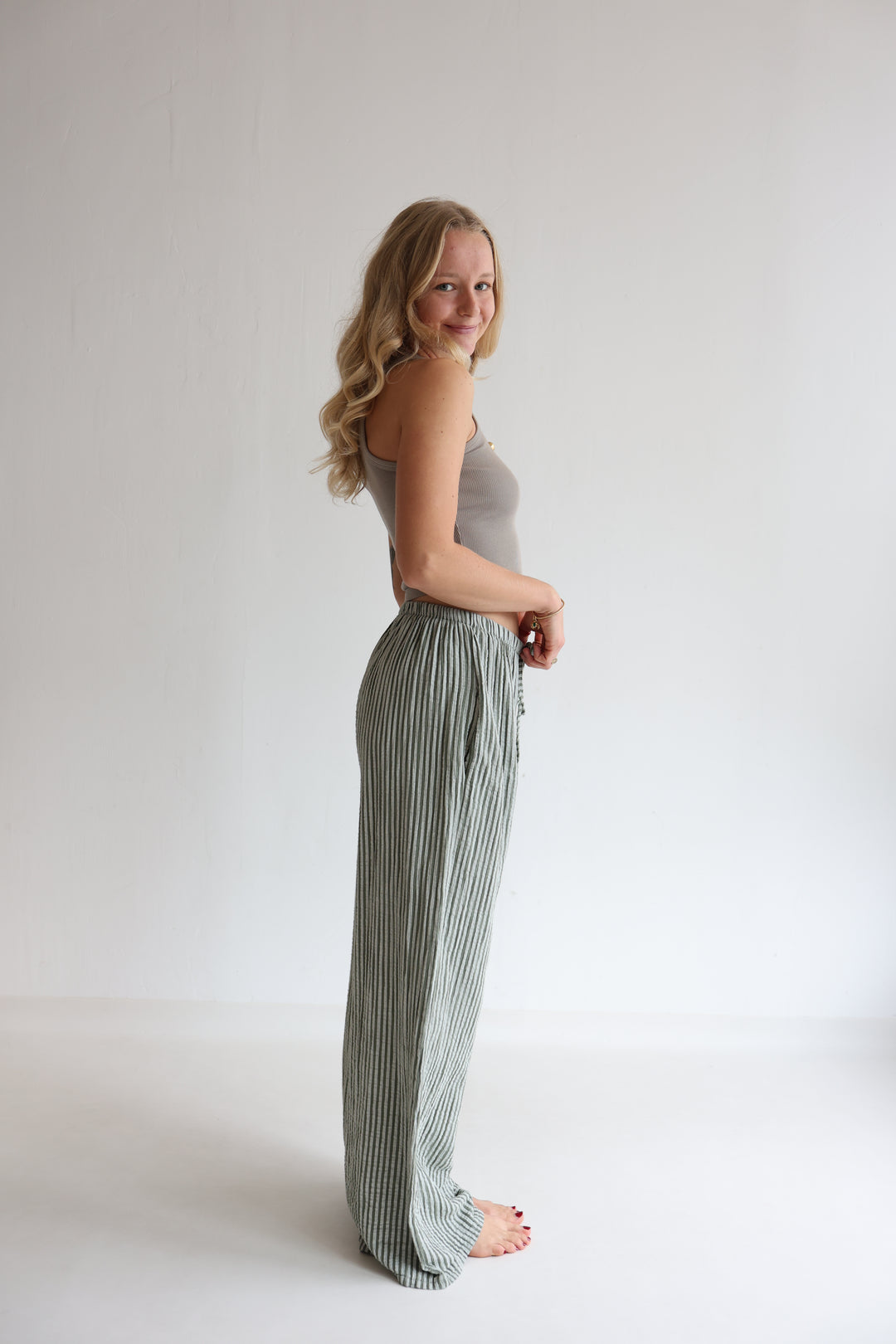 Lange Musselinhose mit Streifen Little Lines