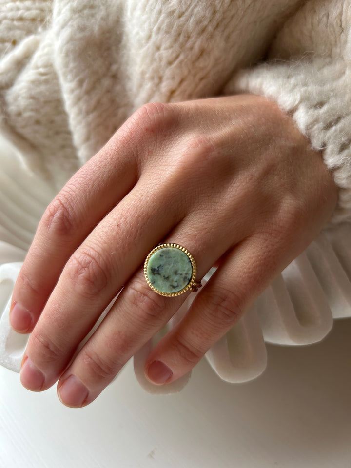 Ring Round Stone