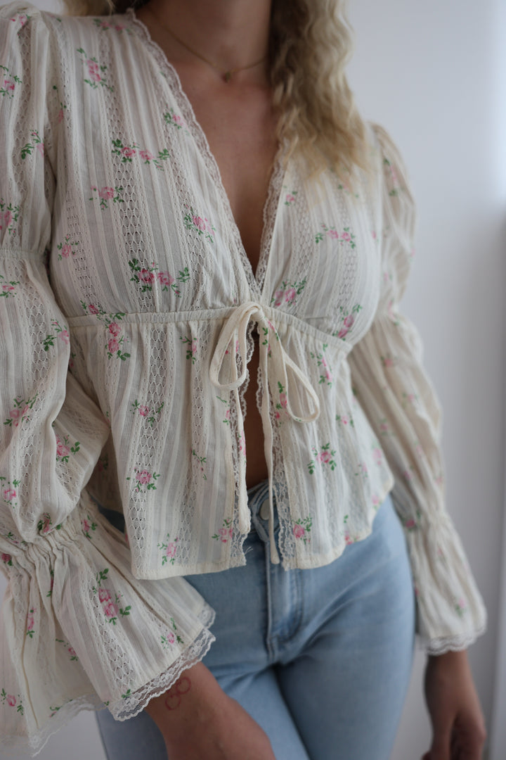 Schößchenbluse zum Schnüren Cute Roses