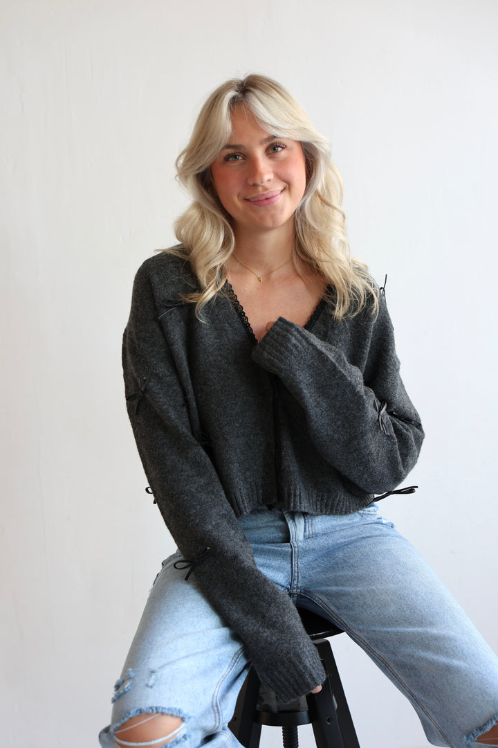Cardigan Black Bows