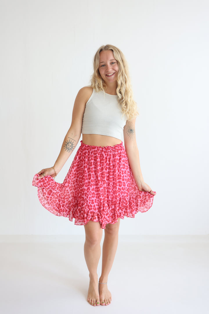 Kurzer Volantrock mit Leoprint Mona