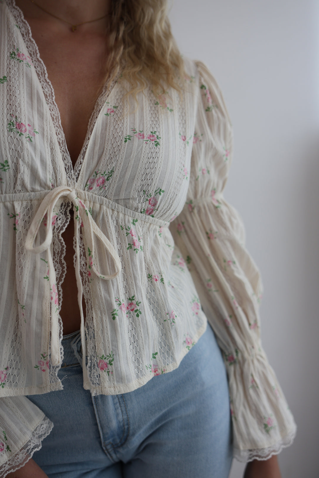 Schößchenbluse zum Schnüren Cute Roses