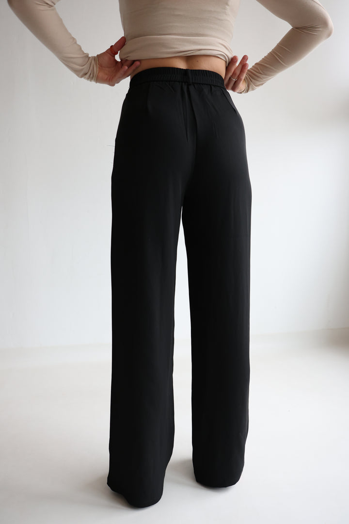 Loose Fit Pants Sina