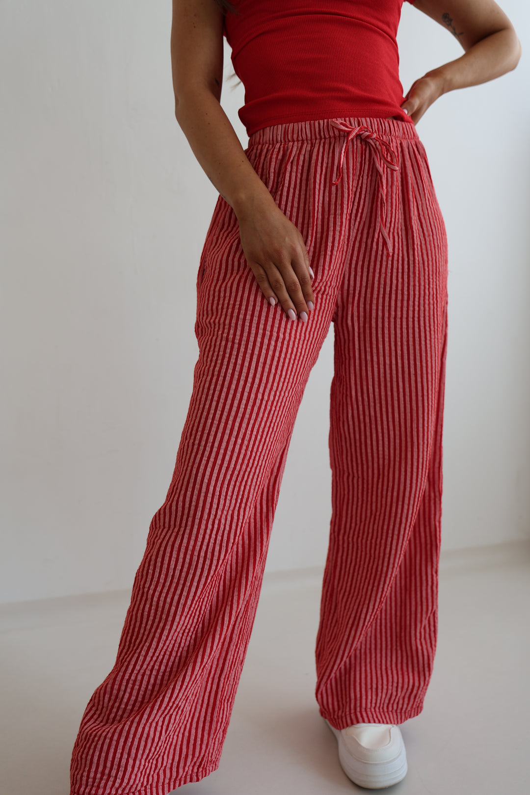 Lange Musselinhose mit Streifen Little Lines