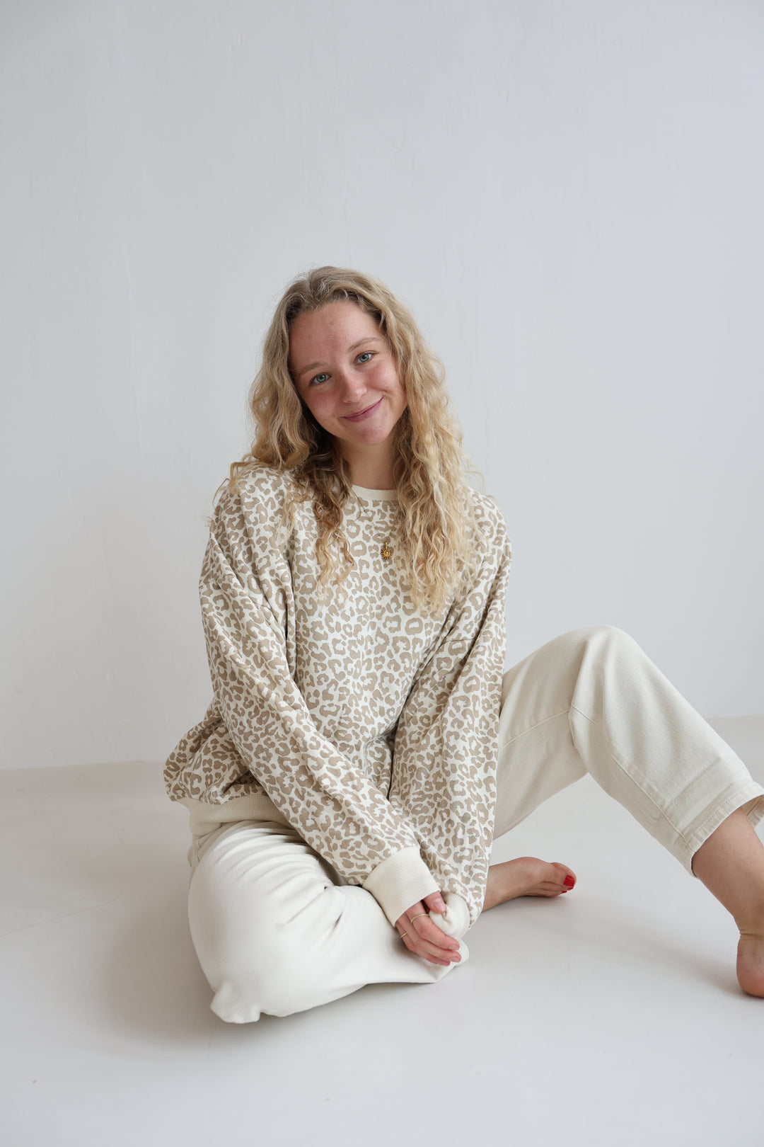 Sweater mit Leoprint