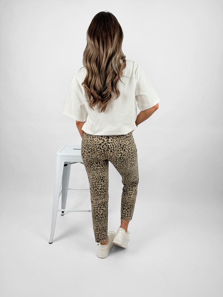 Mom Jeans mit Leoprint (3102)