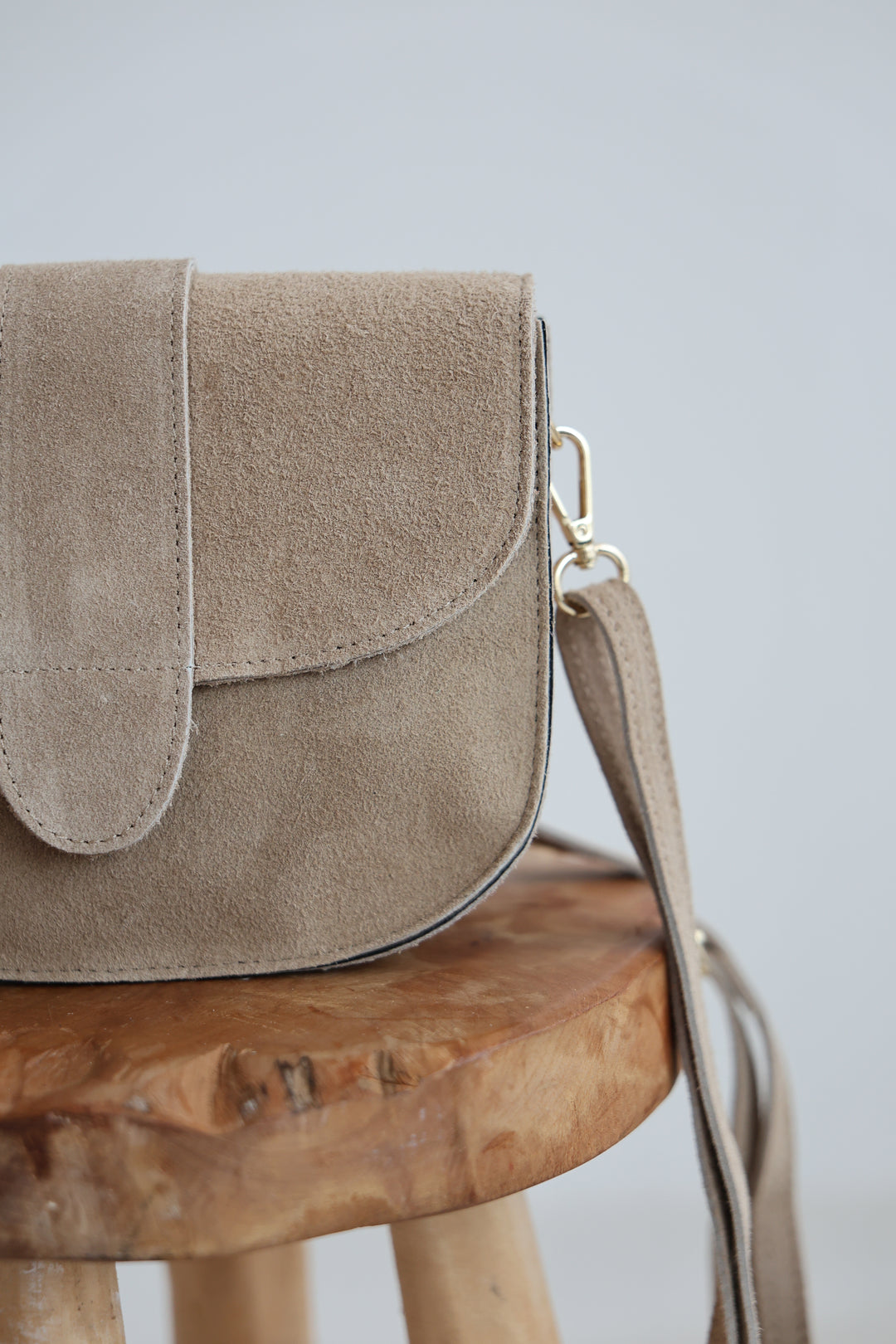 Sally Suede Handtasche