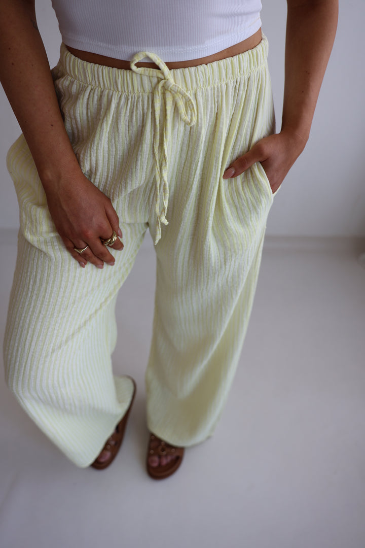 Lange Musselinhose mit Streifen Little Lines