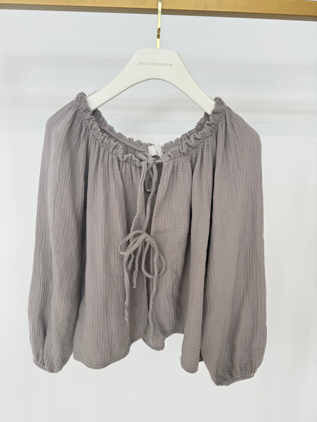 MUSSELINBLUSE MIT SCHLEIFEN MILENA TAUPE (B-WARE)