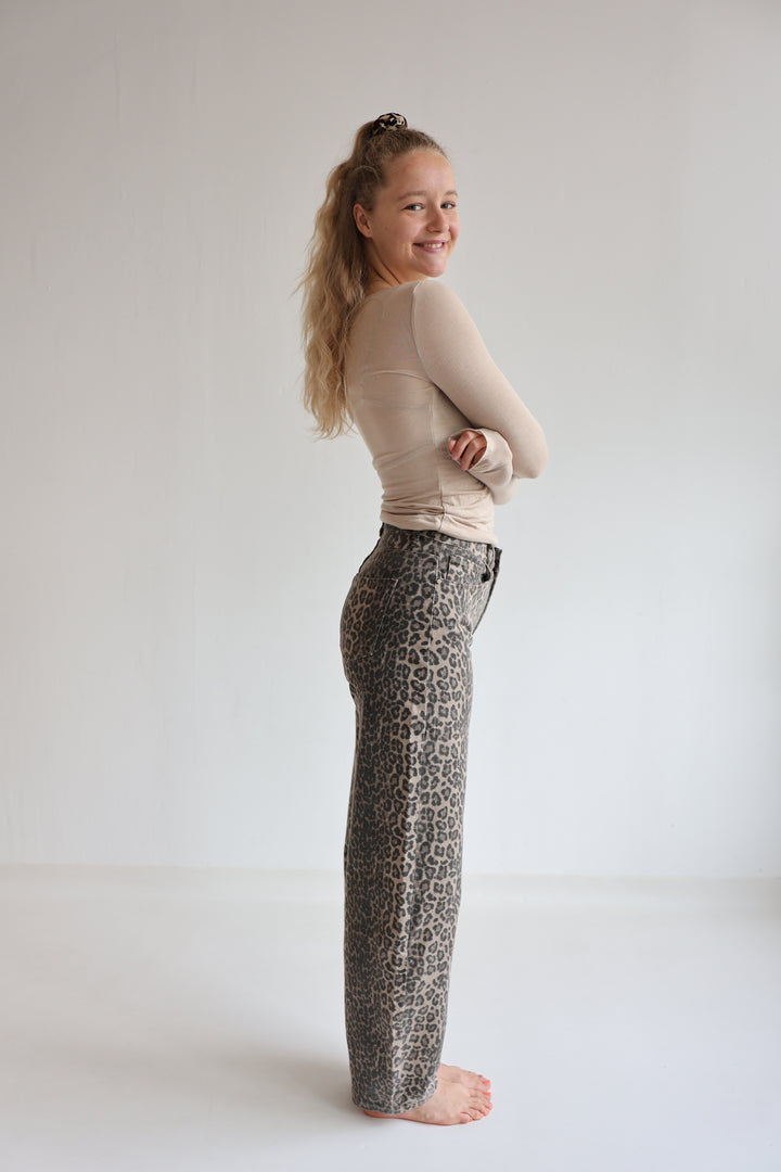 Barrel Jeans Wild Print