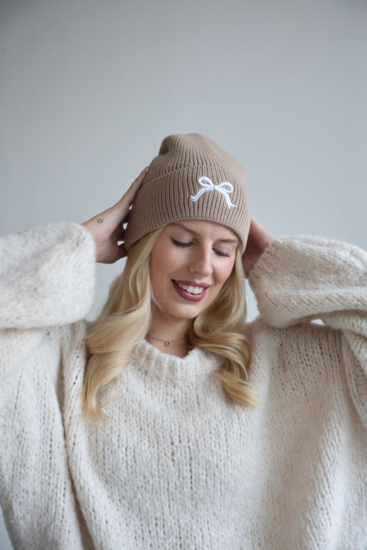 Beanie Lovely Bow