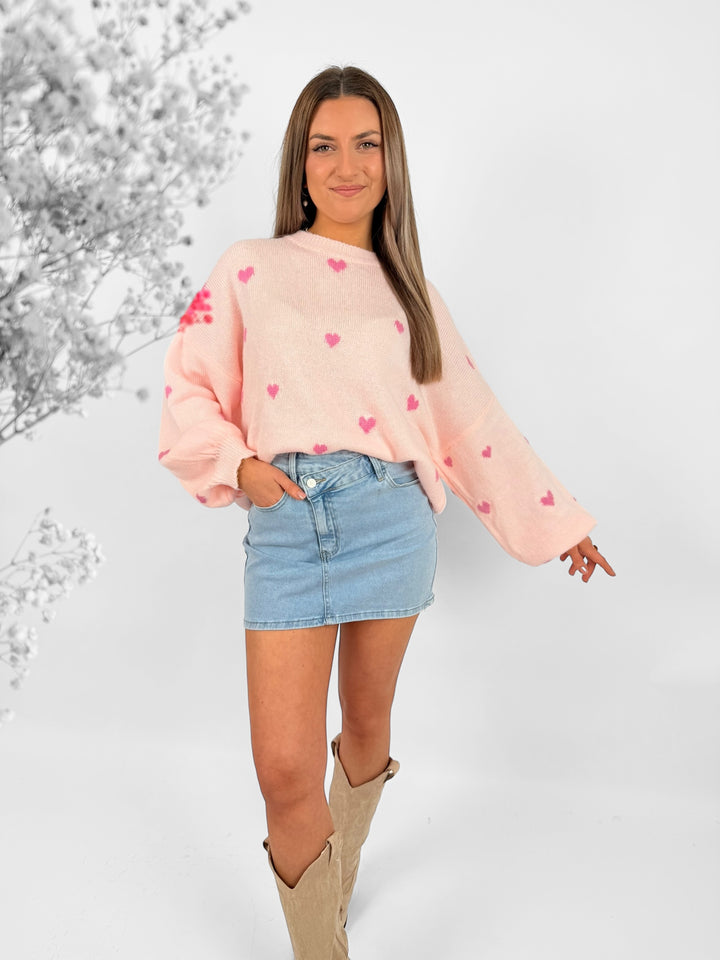 Pullover Full of Hearts