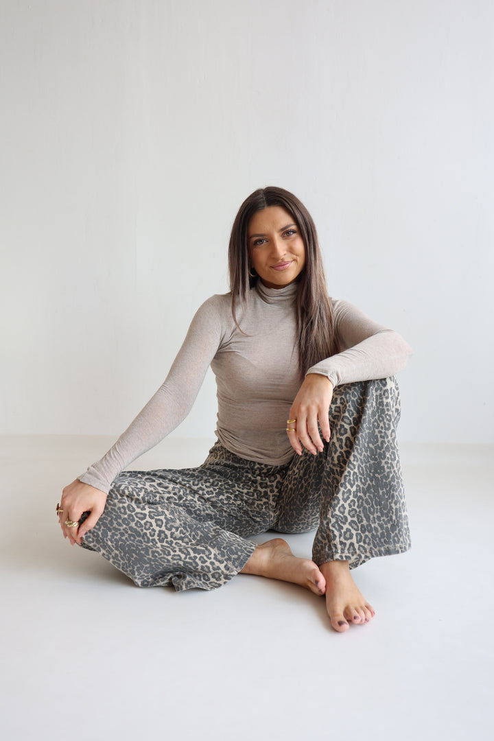 Wide Leg Jeans mit Leoprint (6265-34)