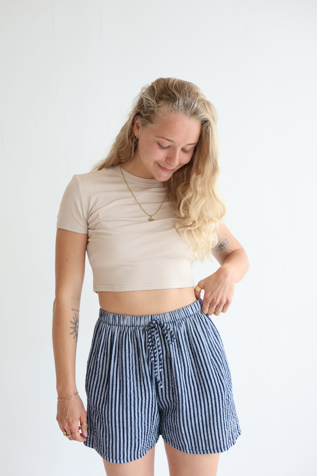 Kurze Musselinshorts Little Lines