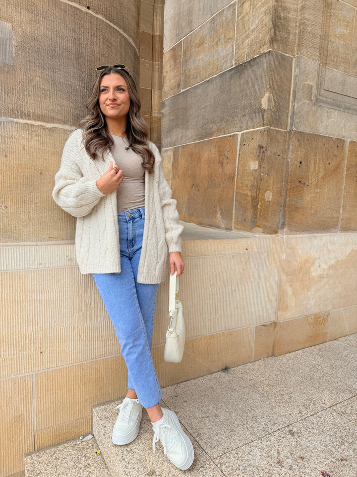 Offene Strickjacke mit Zopfmuster Clara
