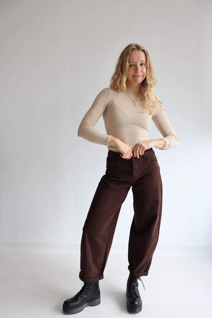 Barrel Fit Coffee Jeans