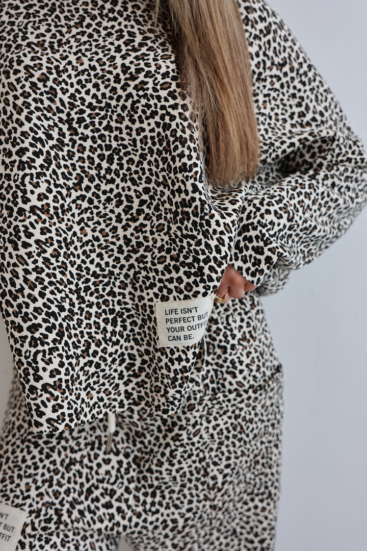 Sweater mit Leoprint Everyday