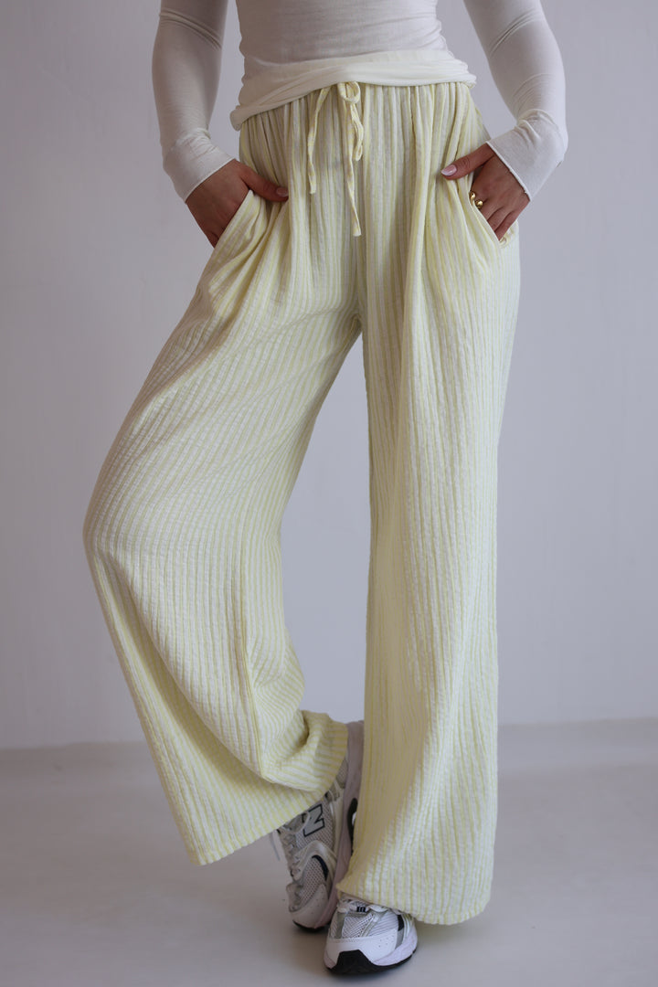 Lange Musselinhose mit Streifen Little Lines