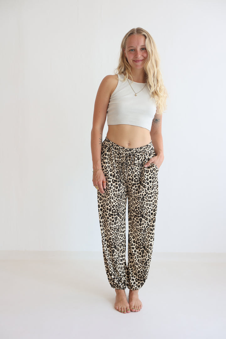 Ballonhose mit Leoprint