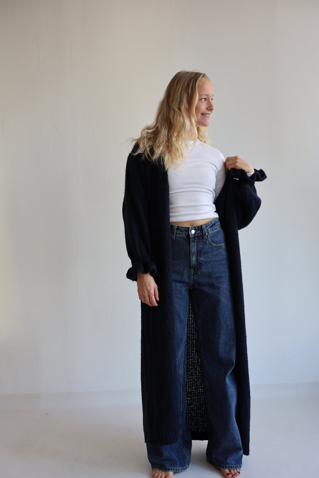 Langer Cardigan mit Rüschenärmeln Clara