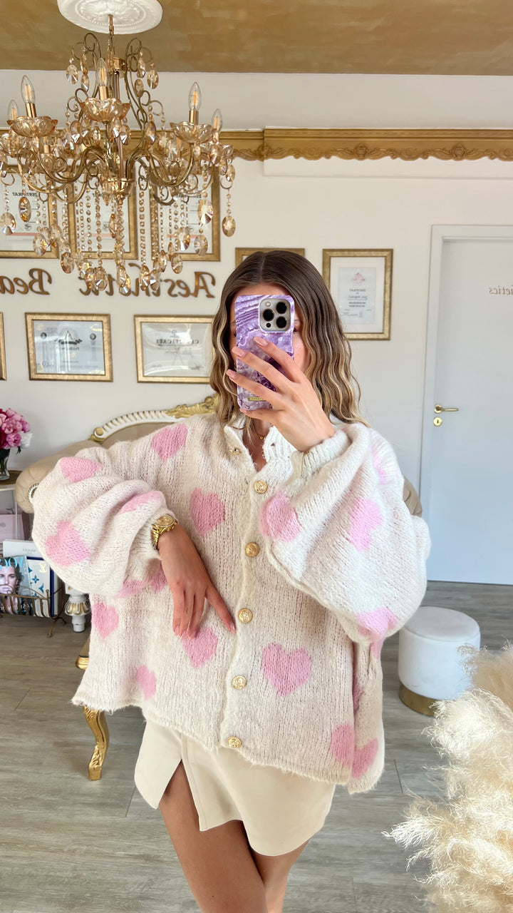 Cardigan mit goldenen Manschettenknöpfen Heartful