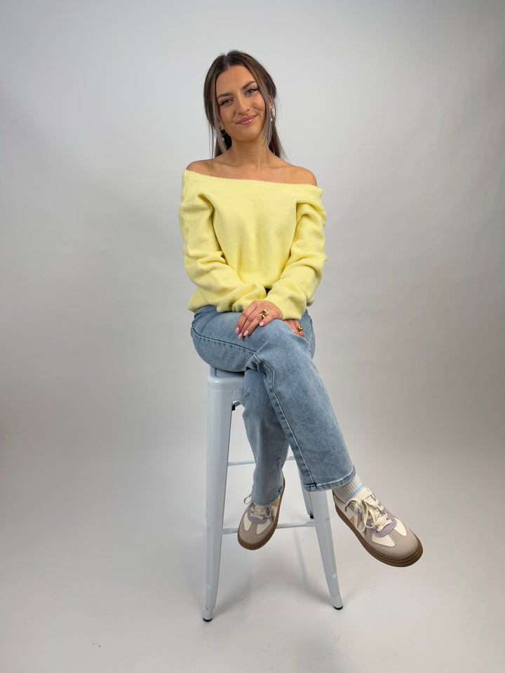 Pullover Cozy Bow Time