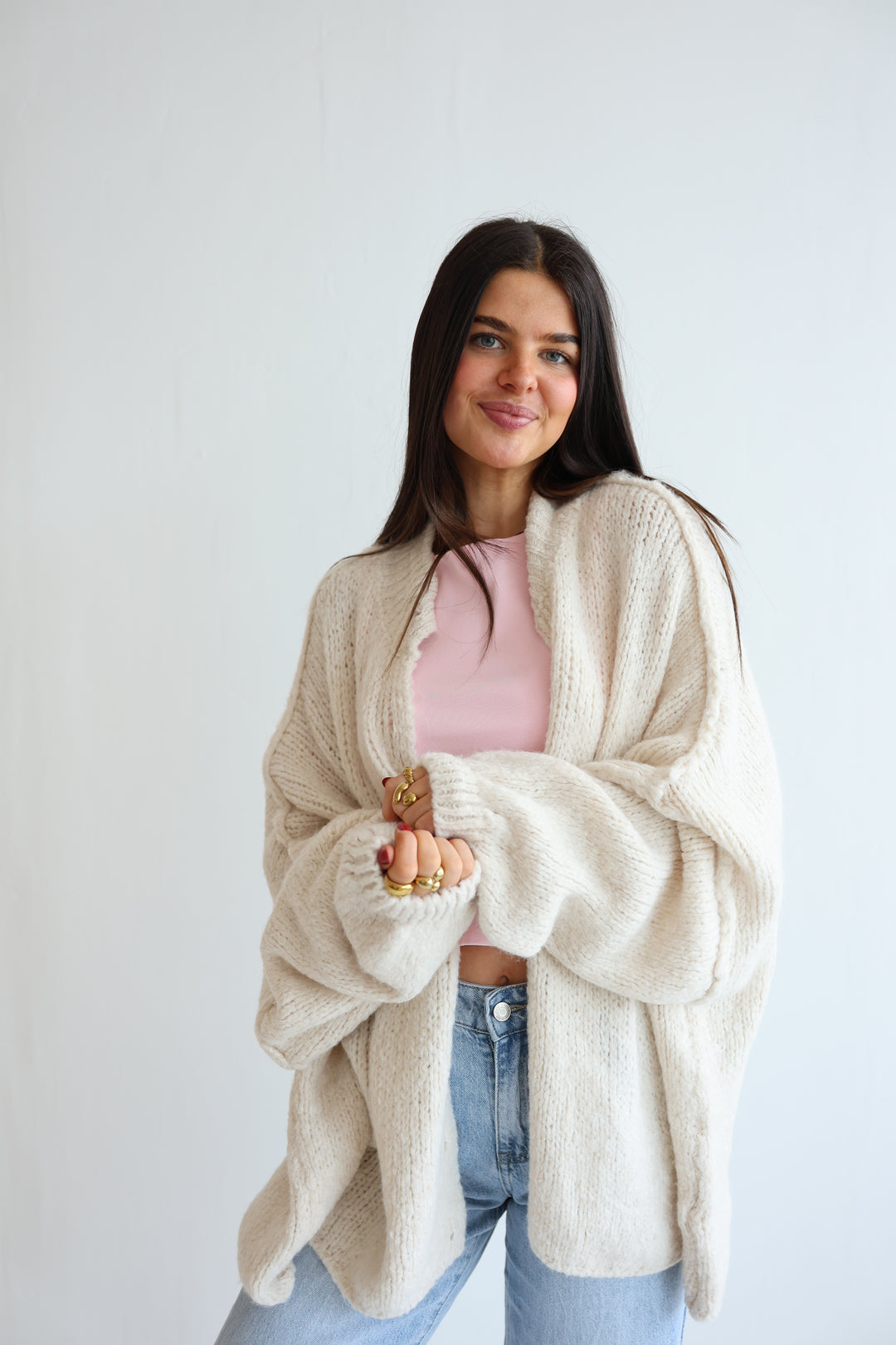 Langer Oversize Cardigan mit goldenen Manschettenknöpfen Claire