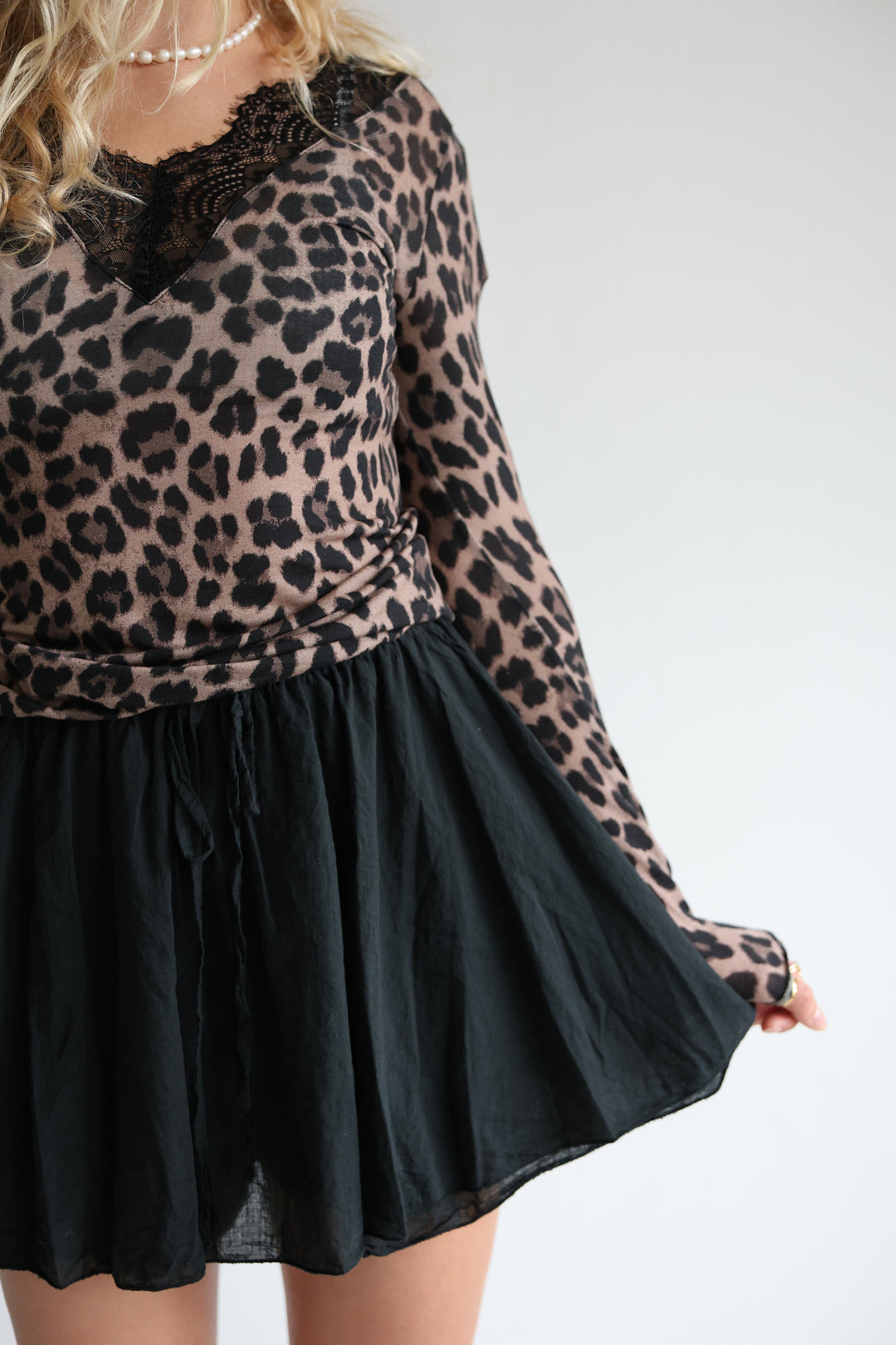 Cashmere Longsleeve Mesh Lace