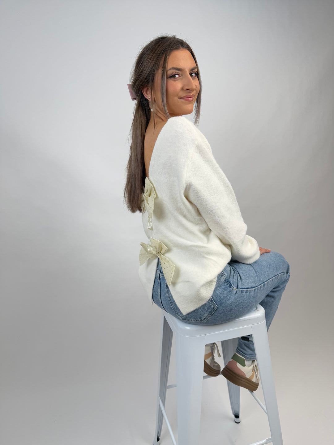 Pullover Cozy Bow Time