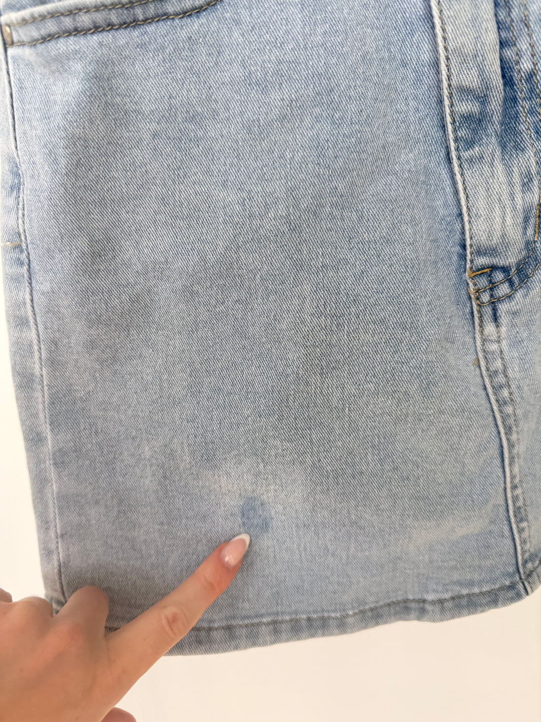 JEANSROCK MIT ASYMMETRISCHEM SAUM GR.L/40 (B-WARE)