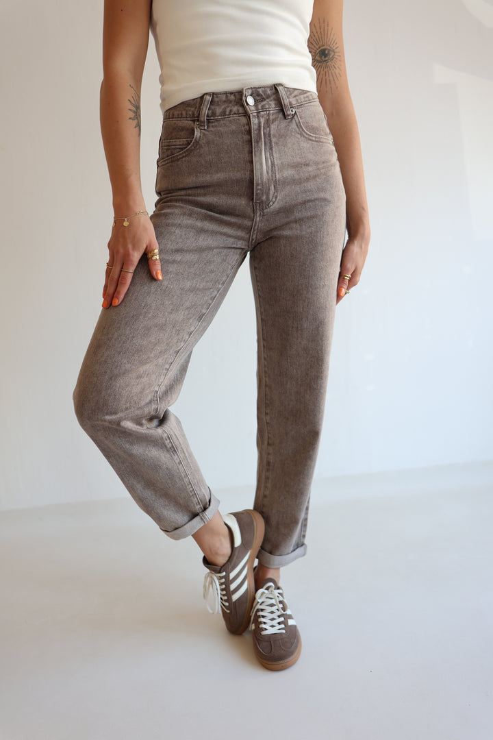 Mom Jeans Mocca Mood